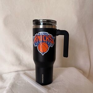 New York Knicks Black Travel Mug with Handle